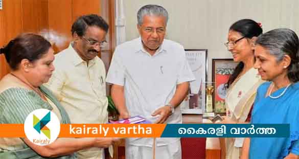 ഹേമ കമ്മിറ്റി റിപ്പോര്‍ട്ട്: കേസെടുക്കാനുള്ള ഹൈക്കോടതി വിധിക്ക് സ്‌റ്റേയില്ല