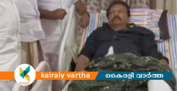 കാർ നിയന്ത്രണം വിട്ട് മതിലിൽ ഇടിച്ചു; എഐസിസി സെക്രട്ടറി പി.വി മോഹനന് പരിക്ക്‌