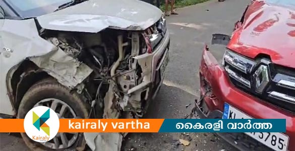 പാലായിൽ കാറുകൾ തമ്മിൽ കൂട്ടിയിടിച്ച് അപകടം; മൂന്ന് പേർക്ക് പരിക്ക്