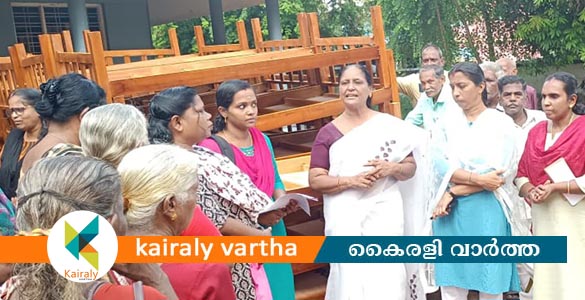 പനച്ചിക്കാട് നിർധനരായ വയോജനങ്ങൾക്ക് കട്ടിൽ വിതരണം ചെയ്തു