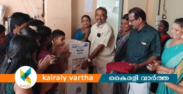 പള്ളം ബ്ലോക്കിലെ സ്‌കൂളുകളിൽ ജി-ബിന്നും വാട്ടർ പ്യൂരിഫയറും വിതരണം ചെയ്തു