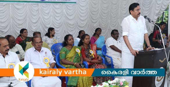 വൈക്കത്ത് രണ്ടു സ്‌റ്റേഡിയങ്ങളുടെ നിർമാണോദ്ഘാടനം നടത്തി