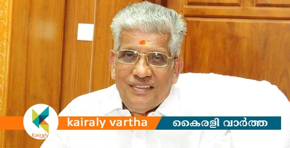 എൻ എസ് എസ് ജനറൽ സെക്രട്ടറി സുകുമാരൻ നായർക്കെതിരെ പ്രതിഷേധം ആഞ്ഞടിക്കുന്നു