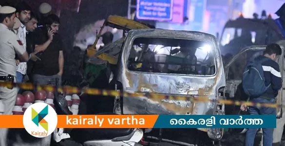 ഡൽഹി സ്ഫോടനം; ചുവന്ന ഇക്കോസ്പോർ‌ട്ട് കാറിനായി വ്യാപക തിരച്ചിൽ