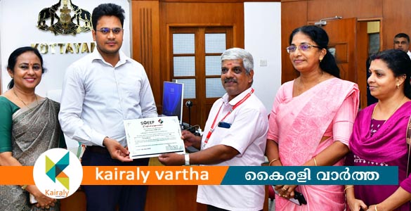 എസ്.ഐ.ആര്‍ നടപടികള്‍ ആദ്യം പൂര്‍ത്തീകരിച്ച ബി.എല്‍.ഒയ്ക് ആദരം