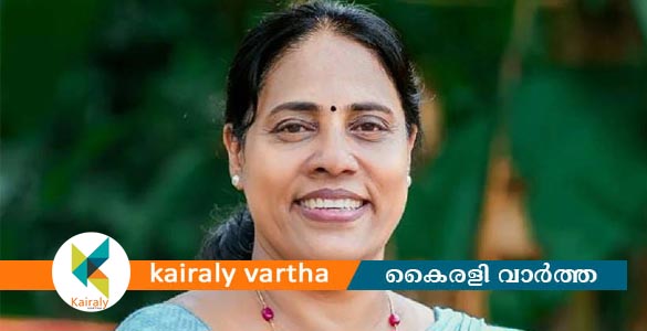 രാത്രിയുടെ മറവിൽ അല്ല ഒരാളെ സസ്പെൻഡ് ചെയ്യേണ്ടത്, ഡിസിസി പ്രസിഡന്റ് പക്വത കാണിച്ചില്ല- ലാലി ജെയിംസ്