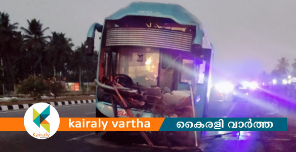 മൈസൂരുവിൽ സ്ലീപ്പർ ബസ് ഡിവൈഡറിൽ ഇടിച്ചു കയറി; നാല് മലയാളികൾക്ക് ദാരുണാന്ത്യം
