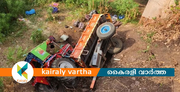 കർണാടകയിൽ ട്രാക്ടർ മറിഞ്ഞ് അപകടം; ഒരു കുടുംബത്തിലെ ആറുപേർ മരിച്ചു