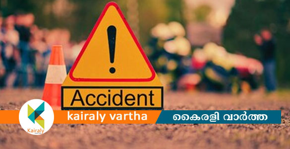സുഹൃത്തിനെ കണ്ട് കൈ കാണിച്ചു, ബൈക്ക് തെന്നി ടിപ്പറിനടിയിലേക്ക് വീണു; യുവാവിന് ദാരുണാന്ത്യം