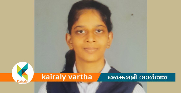 കോട്ടയത്ത് ബസ് ഫുട്പാത്തിലേക്ക് പാഞ്ഞുകയറി അപകടം; പരിക്കേറ്റ വിദ്യാർഥിനി മരിച്ചു